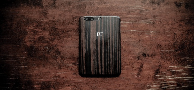 OnePlus 13s Review: A Compact Flagship Smartphone Built for Speed, Gaming and Everyday Performance